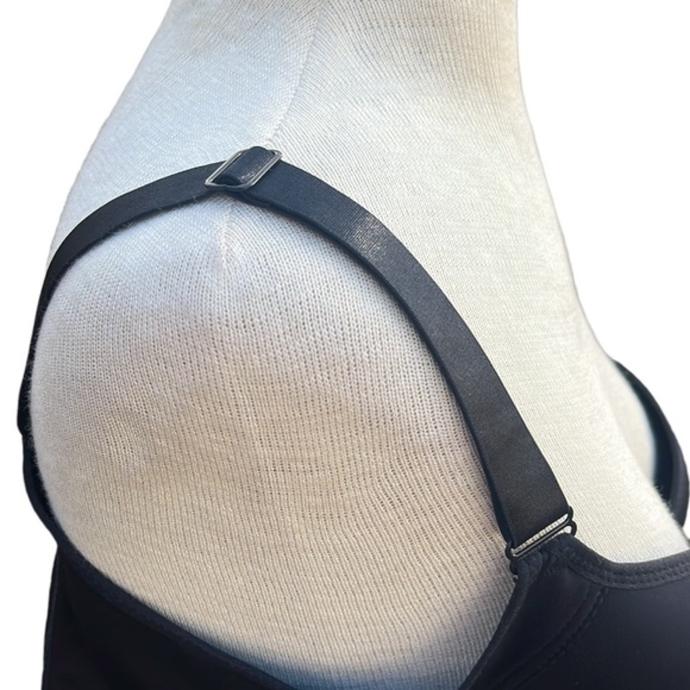 Black Bra Size 40 D, NWOT, high support - Picture 3 of 10